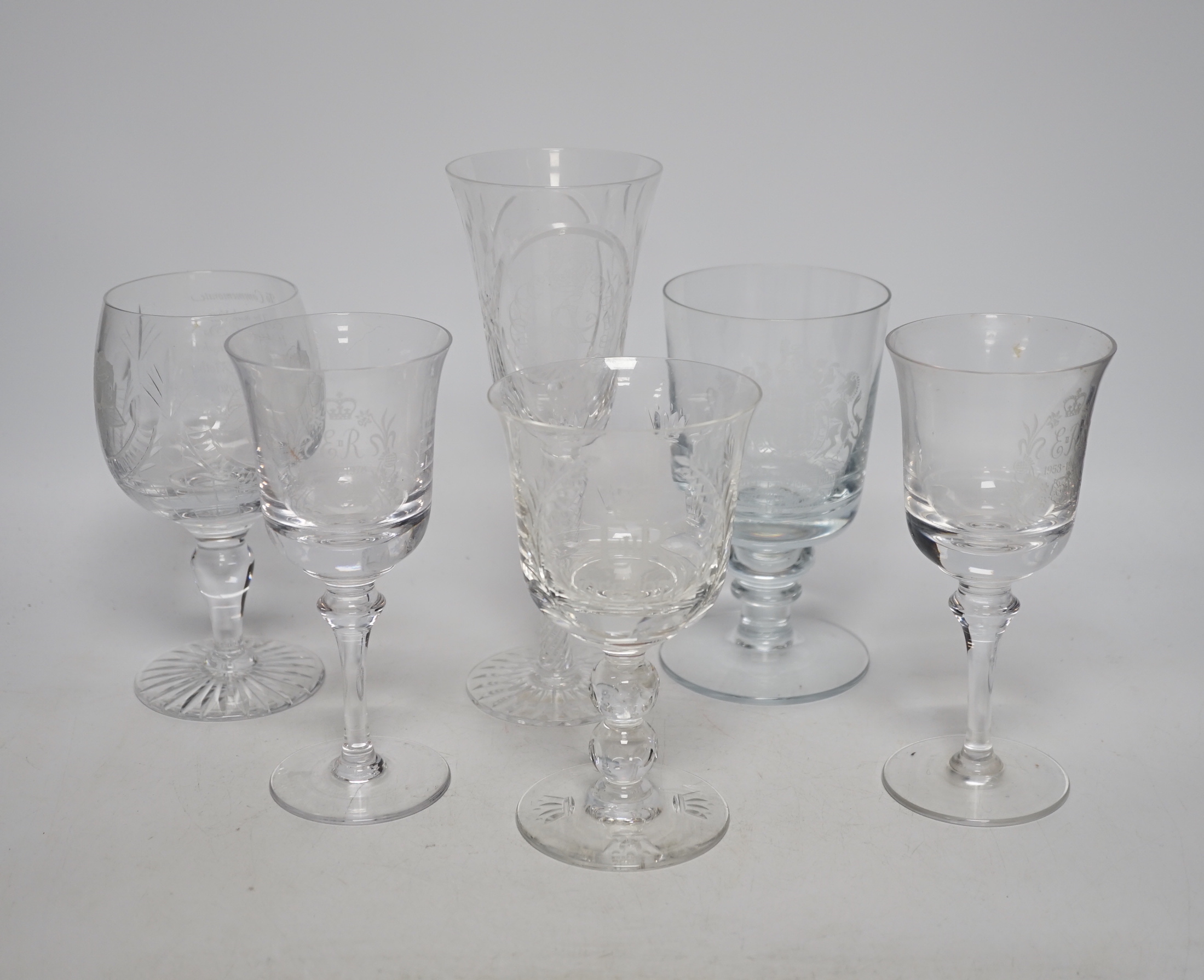 A collection of etched commemorative glasses (12)